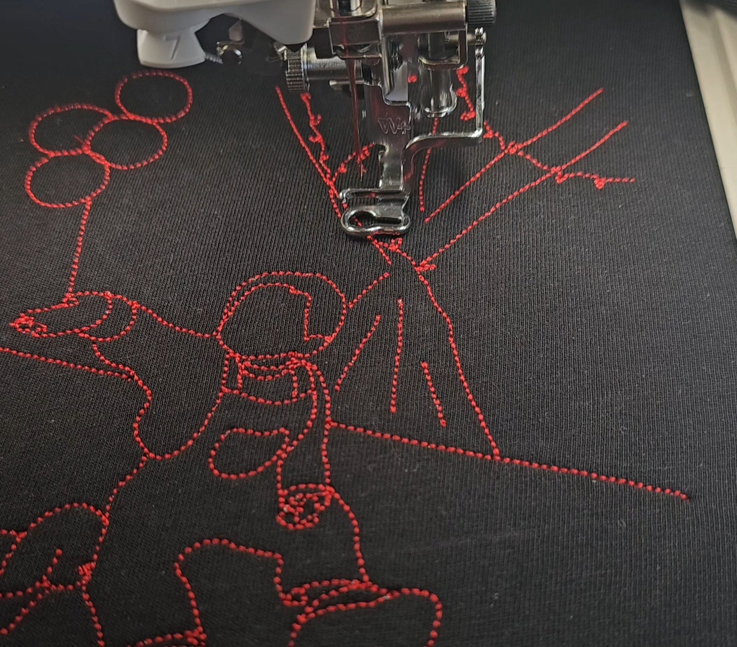 How We Turn Photos into Embroidery
